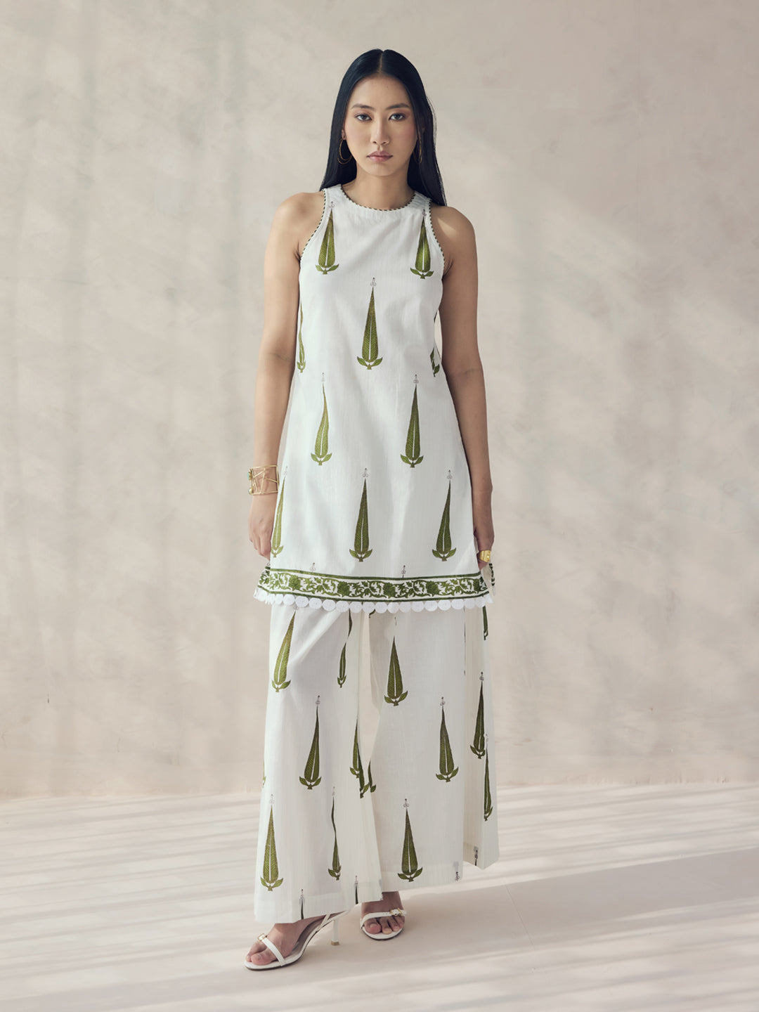 FIORRA Women's Off-White Printed Cotton Sleeveless Kurta Set